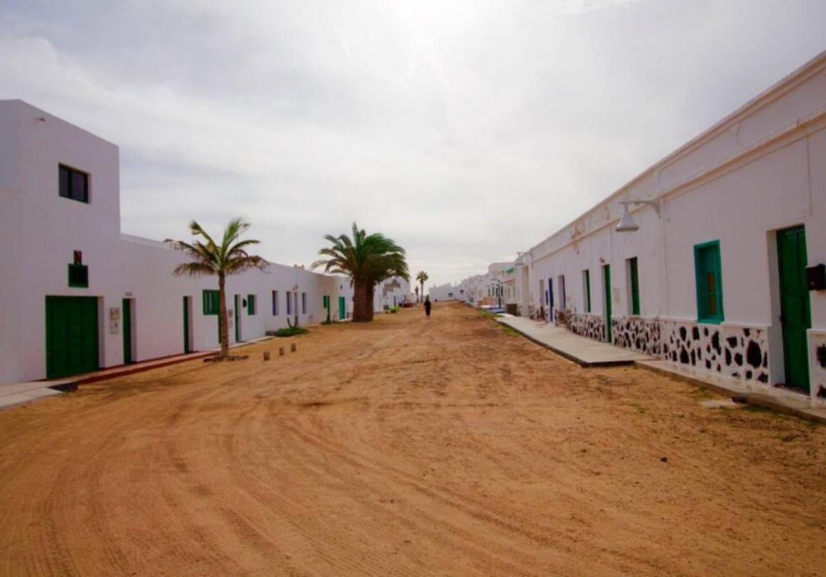 Lightbooking La Graciosa 塞博河畔卡莱塔 外观 照片